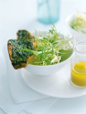 endive salad with pesto croutons