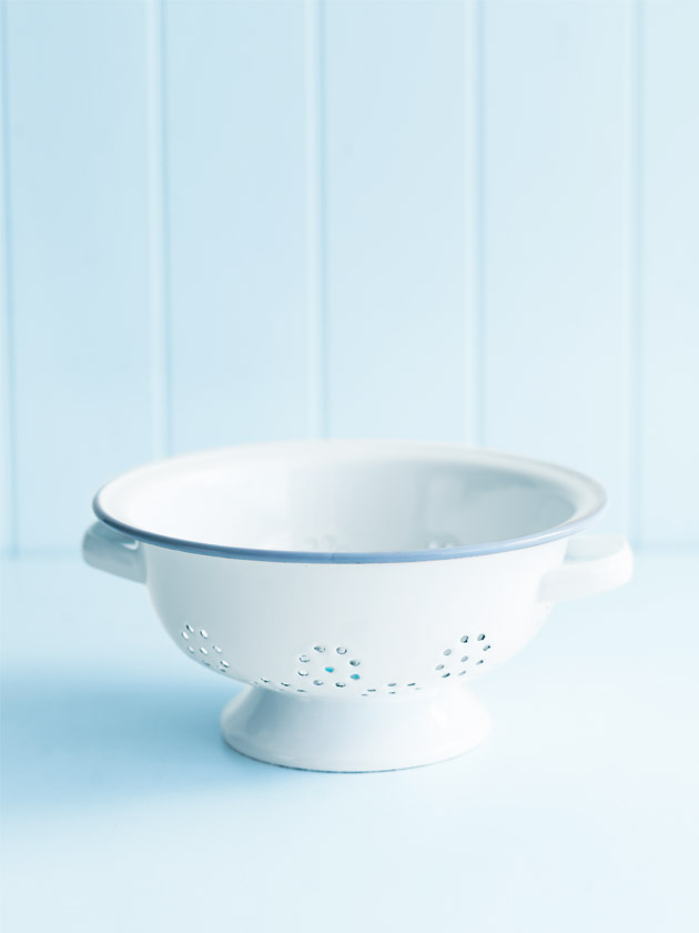 tumblers enamelware Hay Colander  Enamel Donna